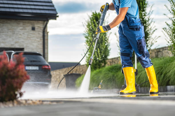 Professional Pressure Washing in Hampton, IA